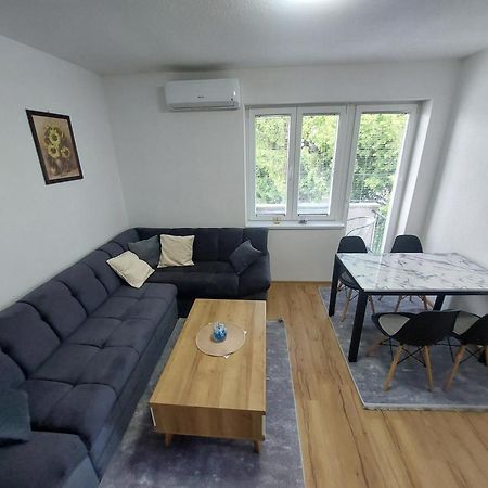 Apartman "Medeni" Bihać エクステリア 写真