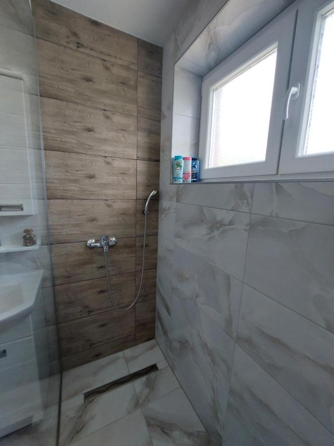 Apartman "Medeni" Bihać エクステリア 写真