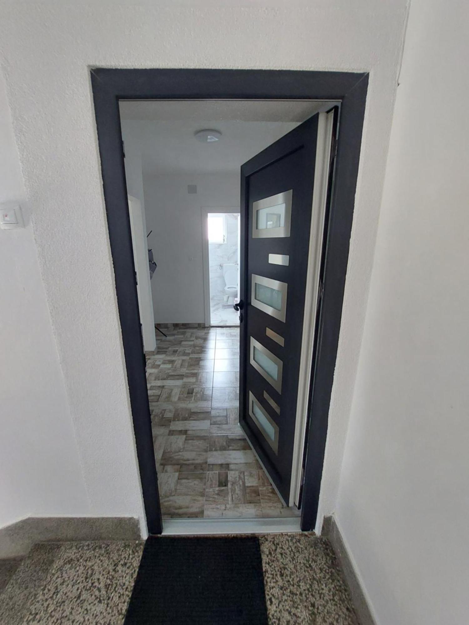 Apartman "Medeni" Bihać エクステリア 写真