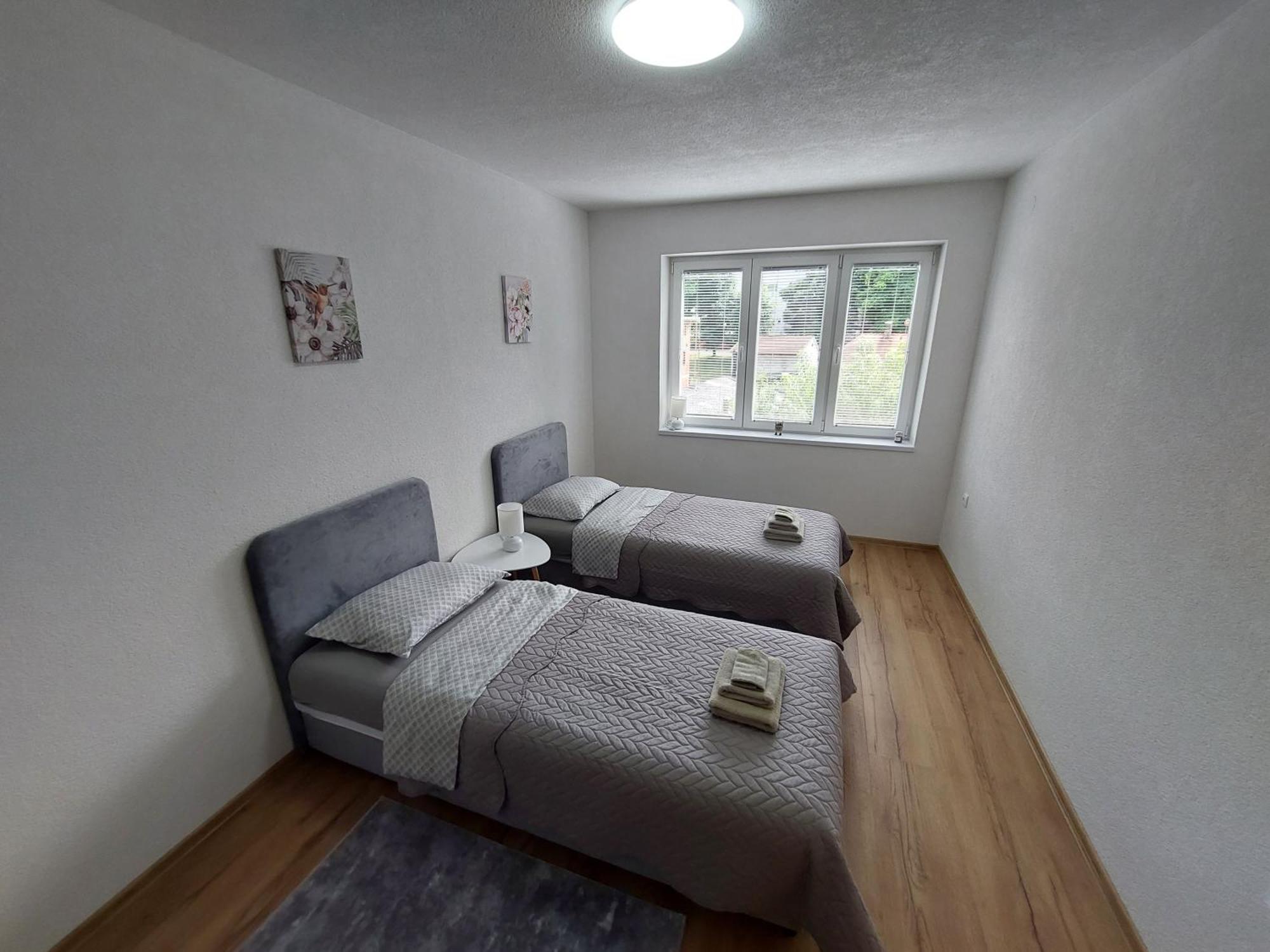 Apartman "Medeni" Bihać エクステリア 写真
