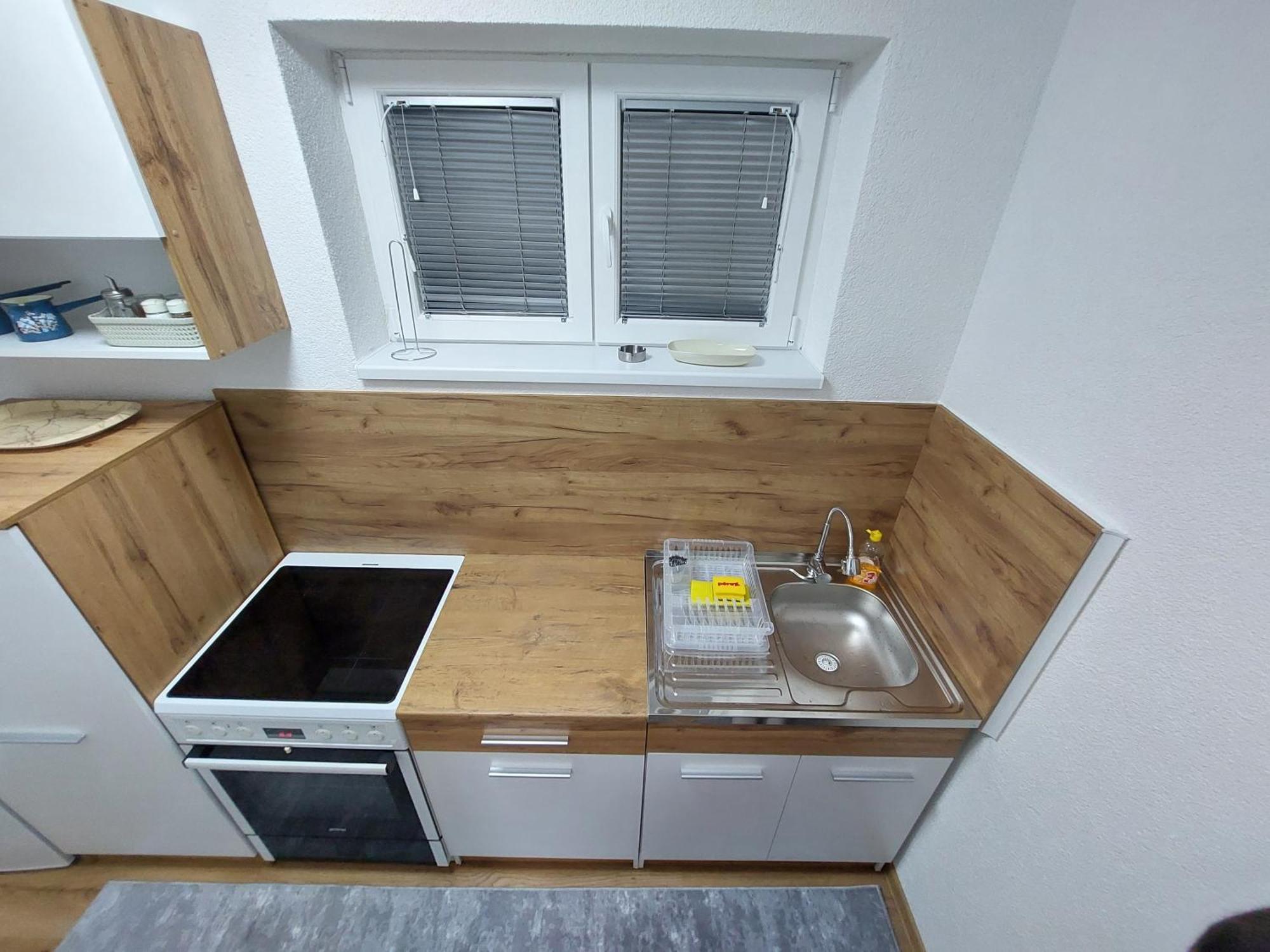 Apartman "Medeni" Bihać エクステリア 写真