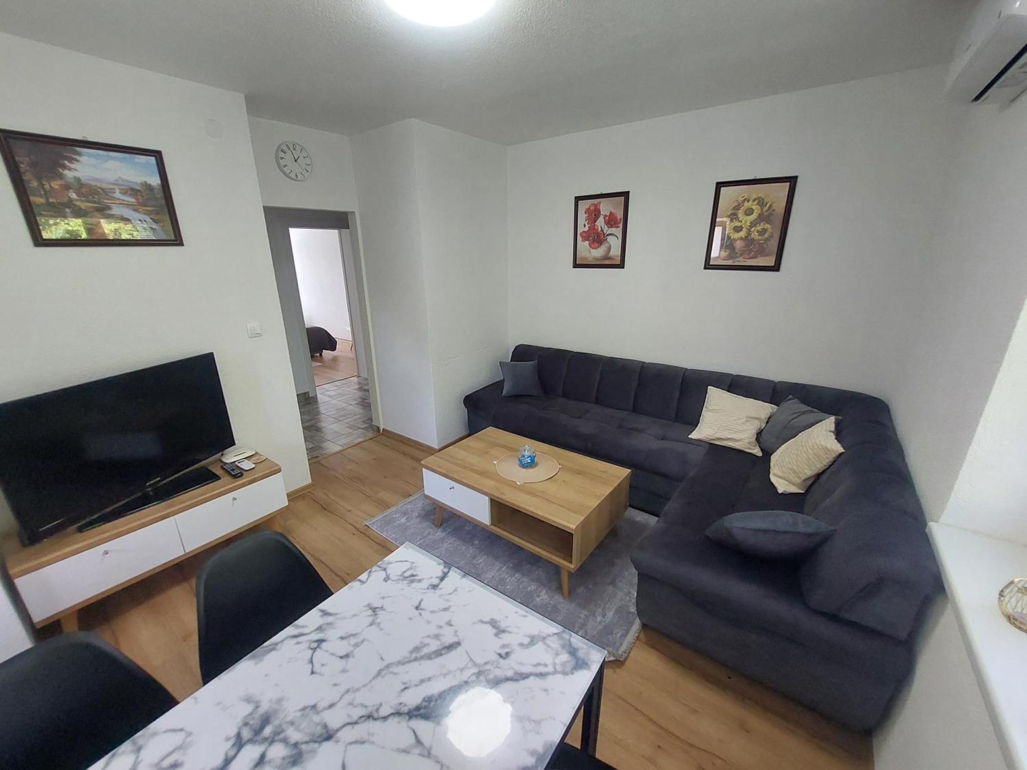 Apartman "Medeni" Bihać エクステリア 写真